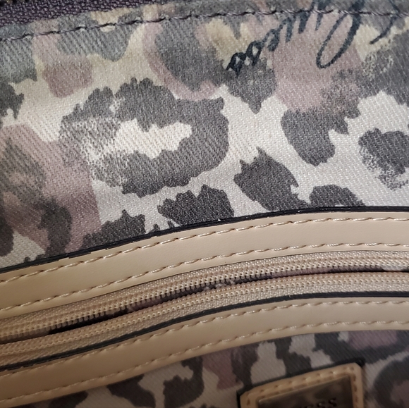 Guess Confidential Chain Handbag/Crossbody - Picture 12 of 17